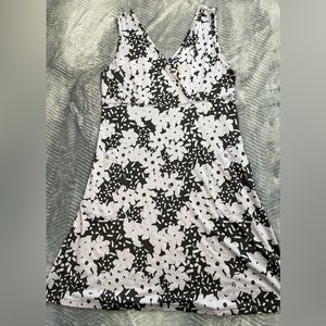 Lole Sleeveless Tank Pattern Double V Neck Dress with Pockets Medium